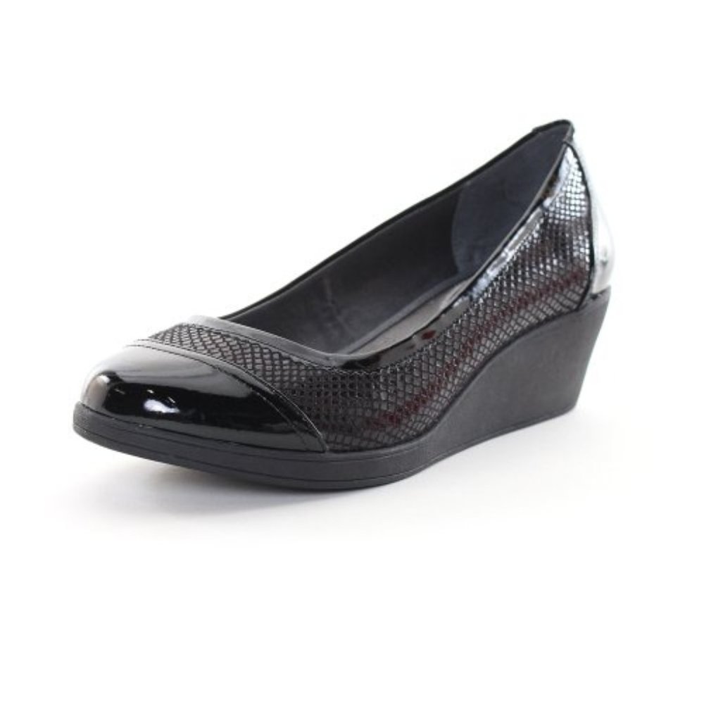 DKNY Lucy Wedge Snake Print. Brand New, Never Worn